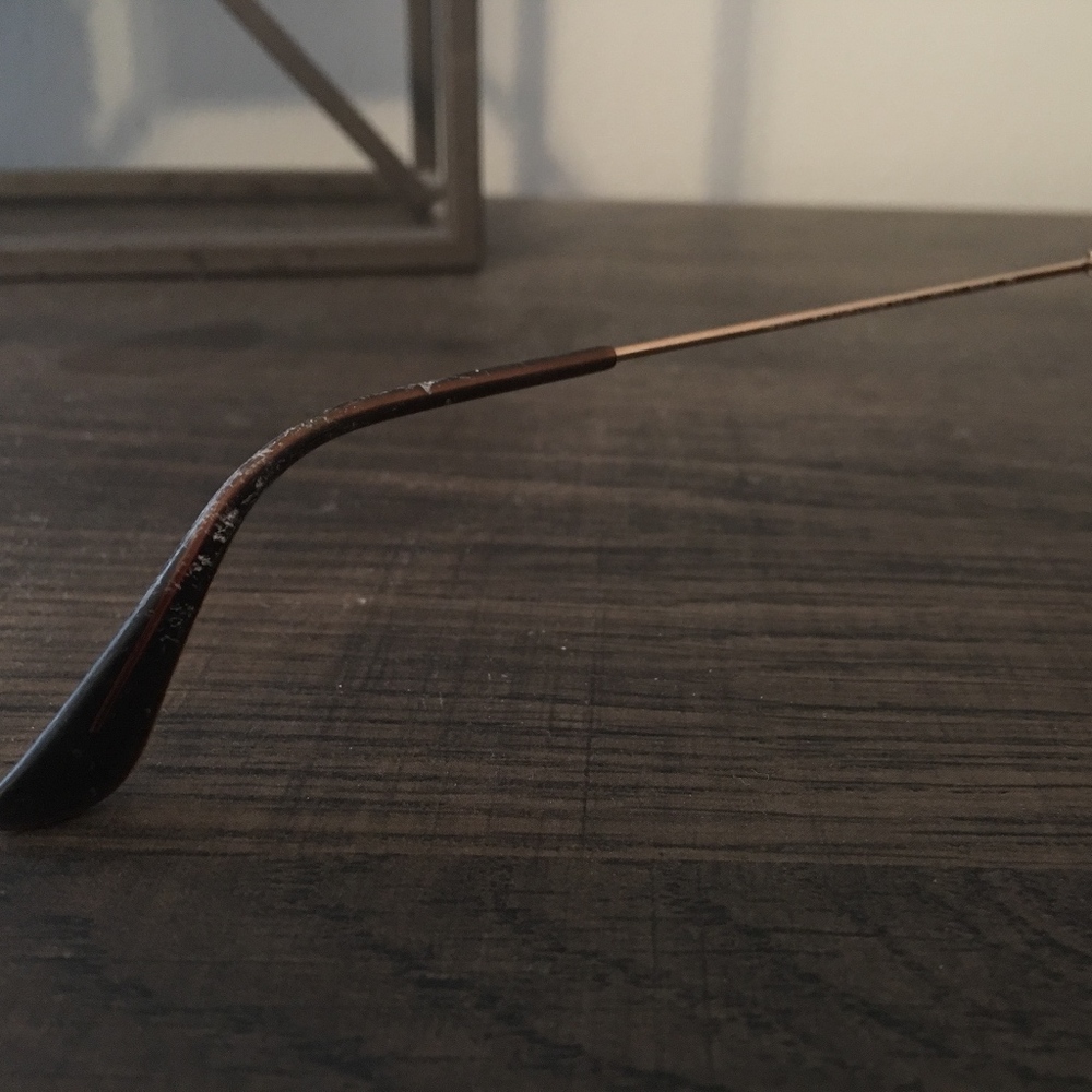 Aviator Raybans - Picture 5 of 5